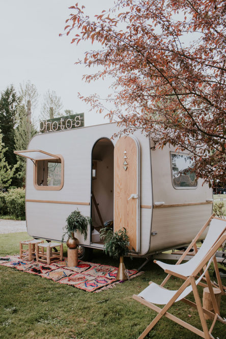 La caravane photobooth Wild Stories lors d'un mariage en gironde